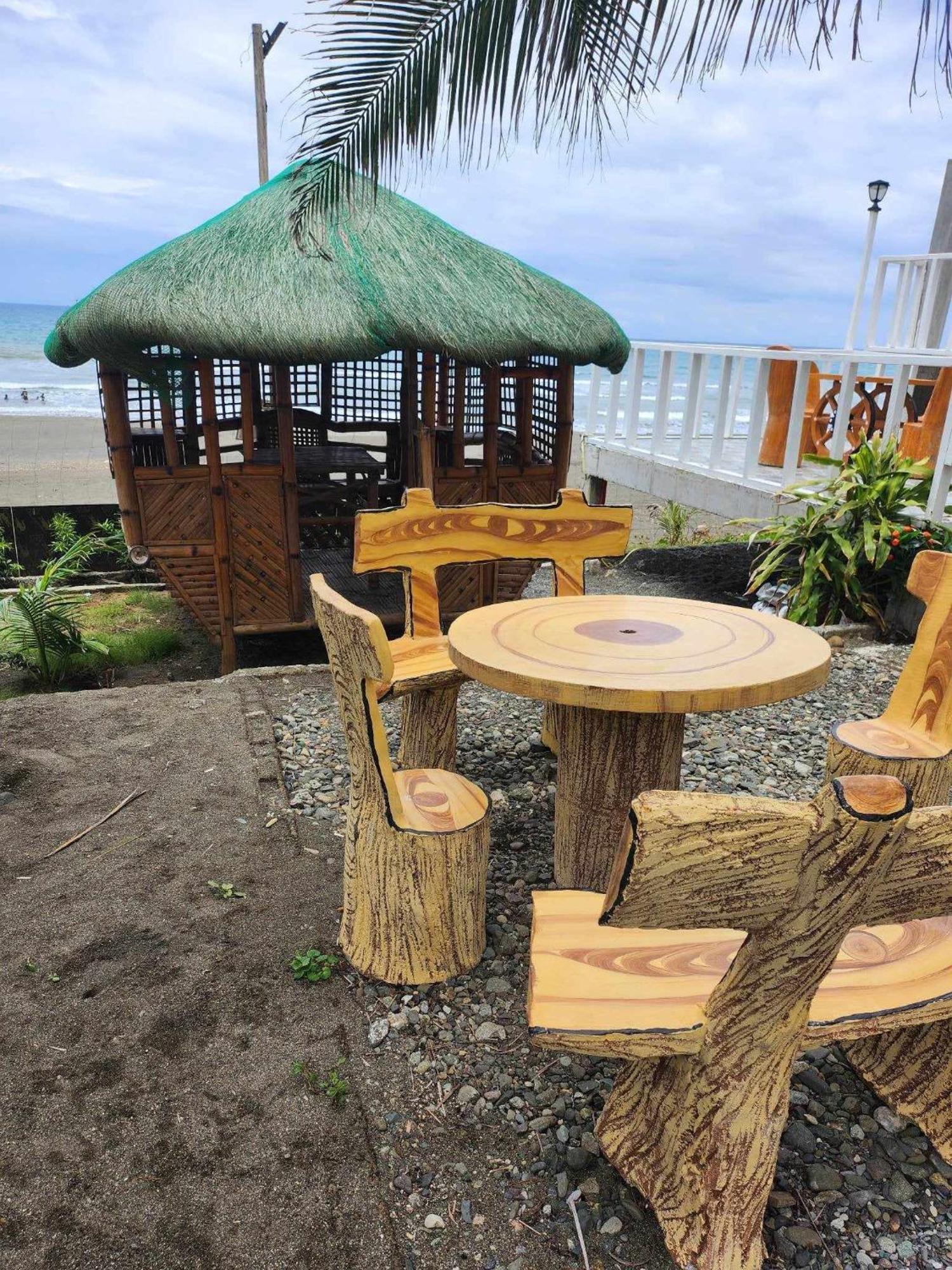 Costa Alora Beach Resort Dingalan 外观 照片