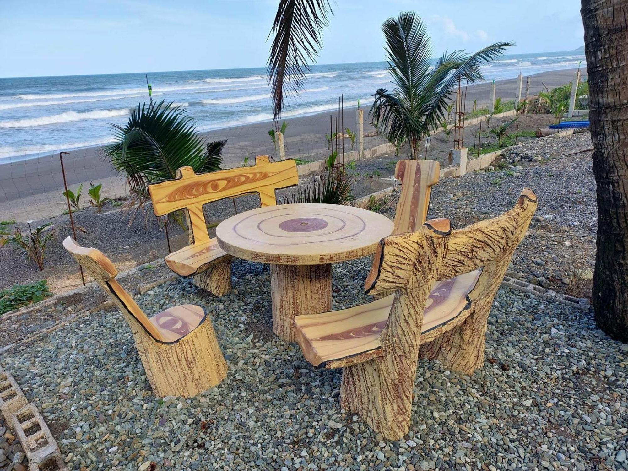 Costa Alora Beach Resort Dingalan 外观 照片